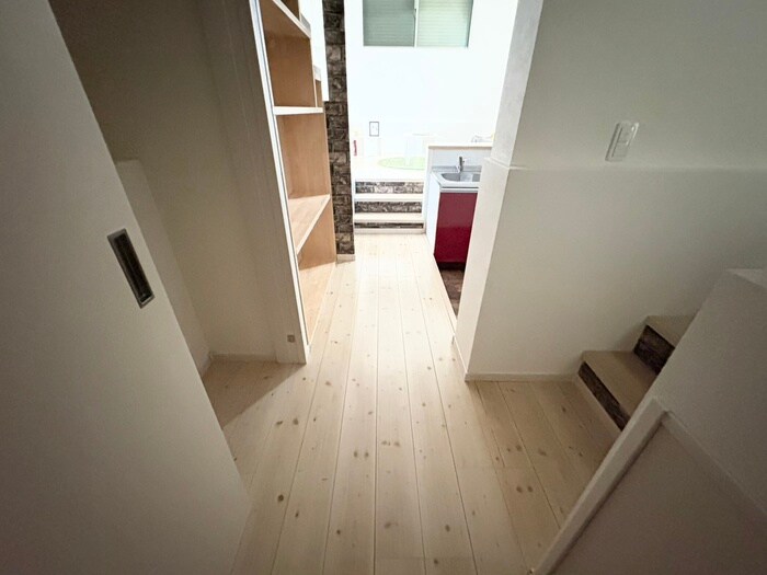 物件内観写真16　(廊下)