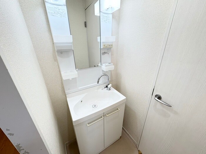 物件内観写真12　(洗面)