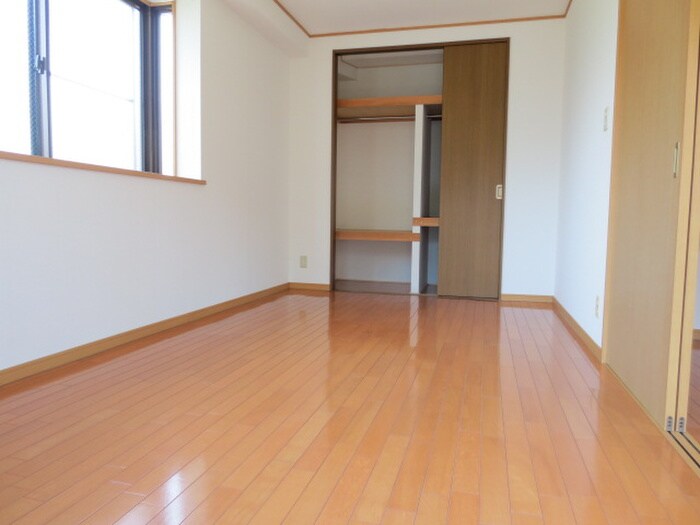 物件内観写真6　(居室)