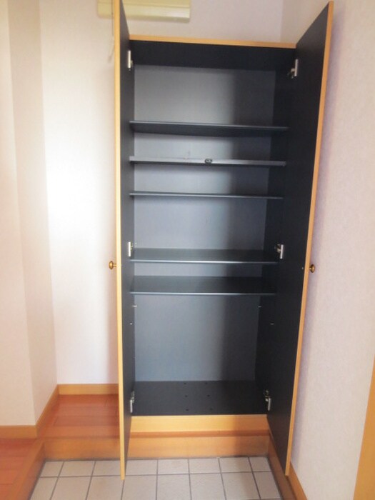 物件内観写真18　(靴箱)