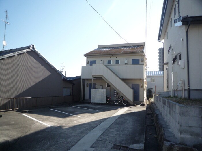 物件外観写真2　(外観写真)