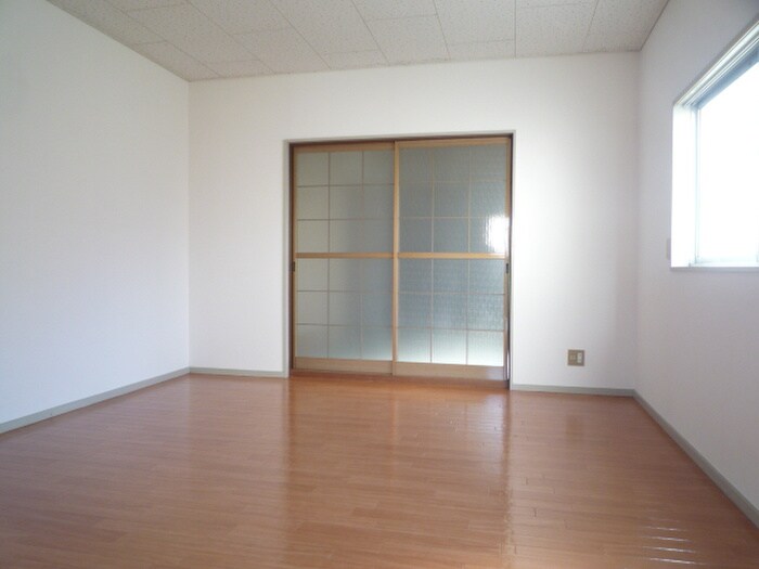 物件内観写真11　(居室)