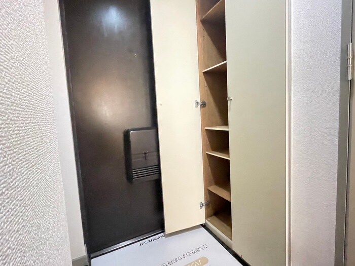 物件内観写真18　(靴箱)