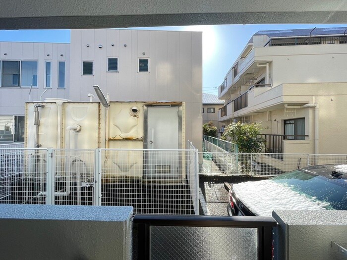 物件内観写真20　(室内からの展望)