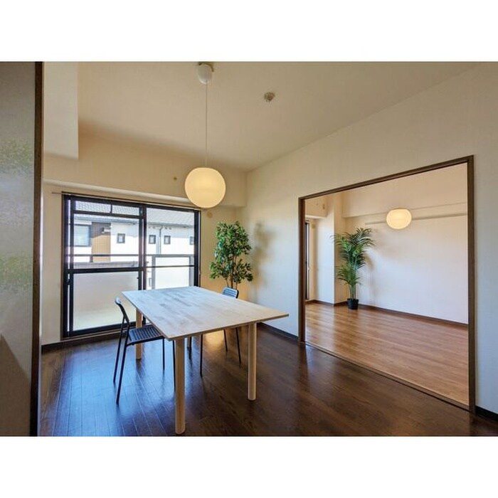 物件内観写真6　(居室)