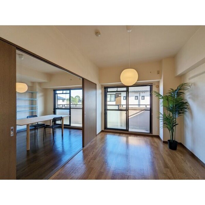 物件内観写真7　(居室)