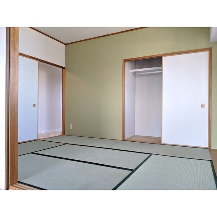 物件内観写真10　(居室)