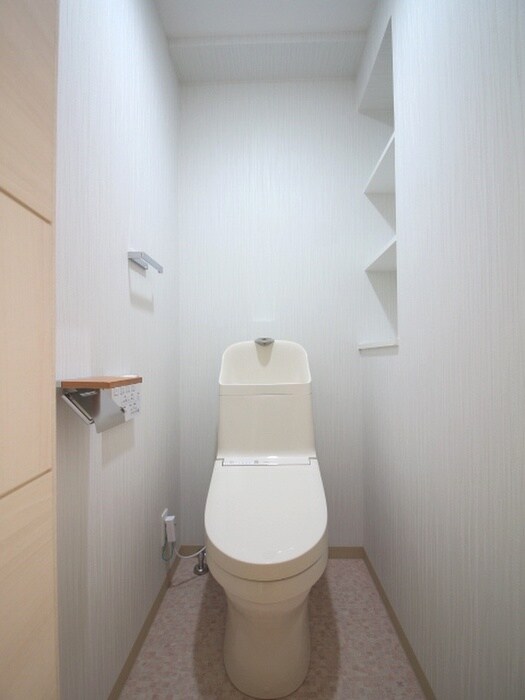 物件内観写真9　(トイレ)