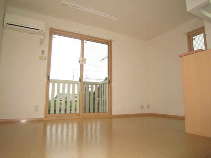 物件内観写真4　(居室)