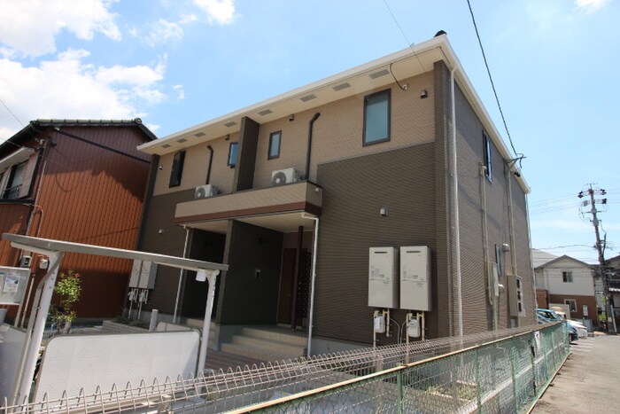 メゾン・ド・パルクの物件外観写真