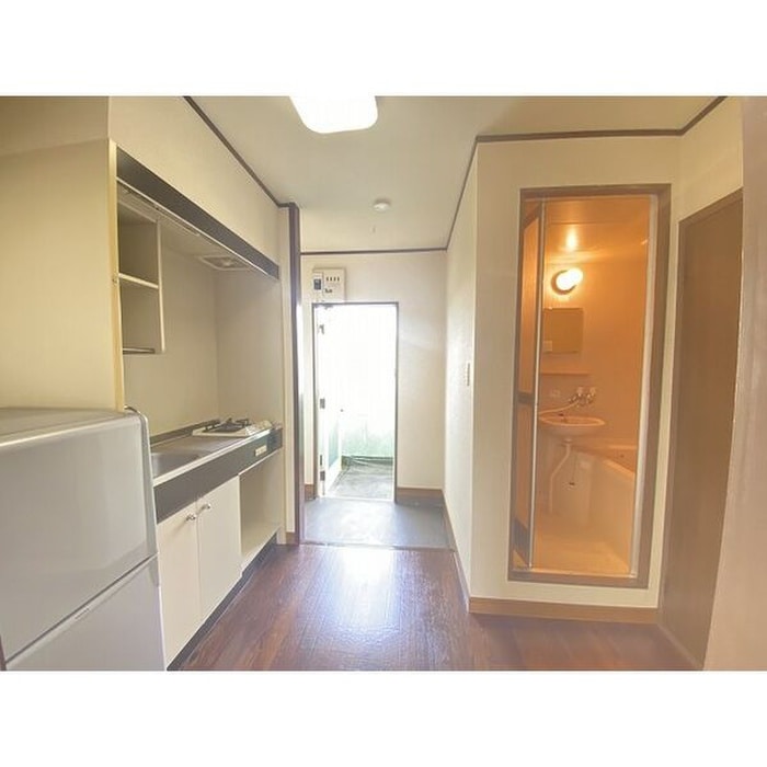 物件内観写真8　(廊下)