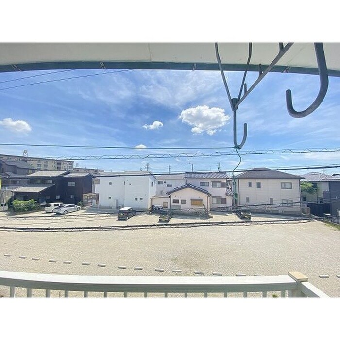 物件内観写真10　(室内からの展望)