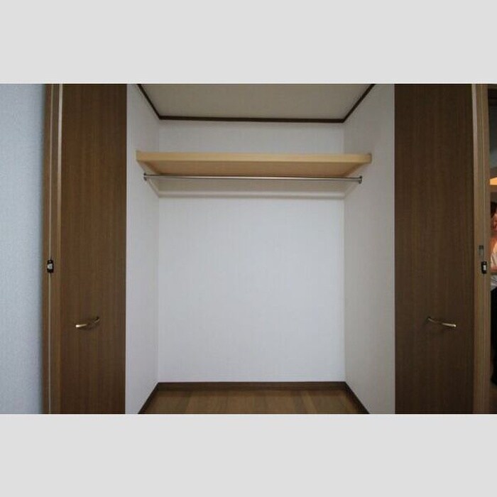 物件内観写真5　(収納)