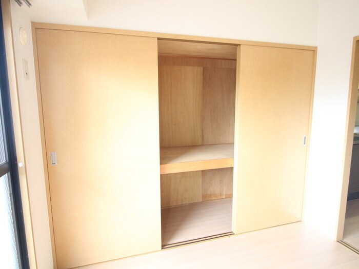 物件内観写真8　(収納)