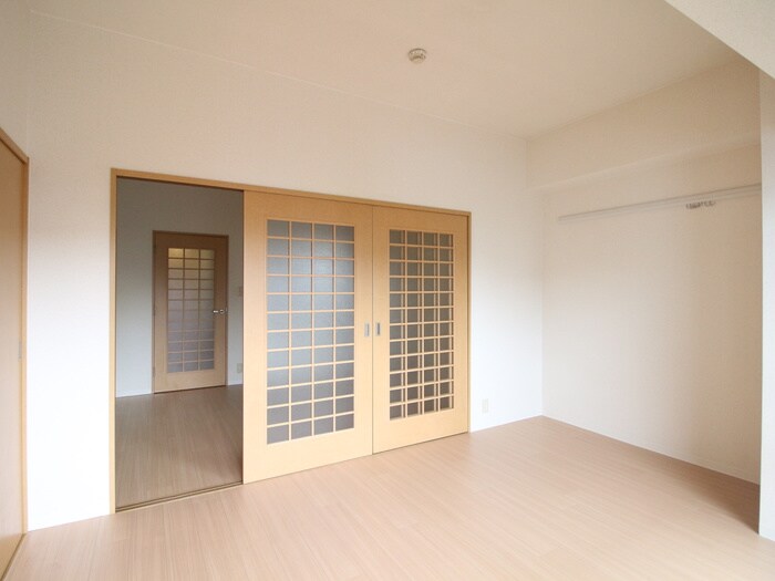 物件内観写真18　(居室)