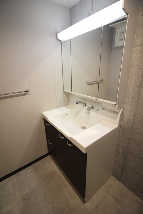 物件内観写真15　(洗面)