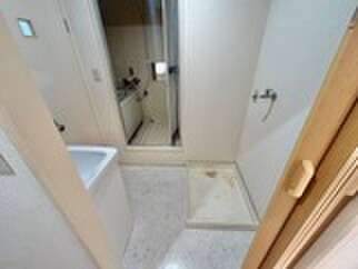 物件内観写真13　(洗濯機置場)