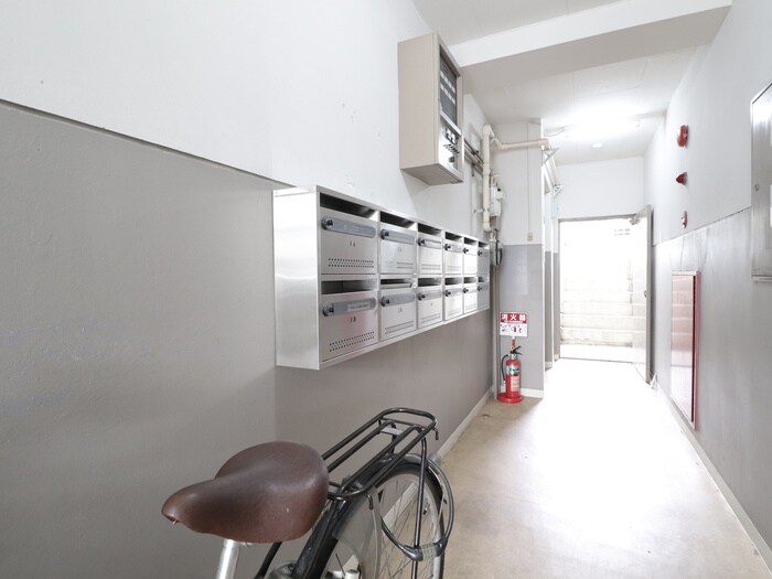 物件外観写真6　(建物設備)