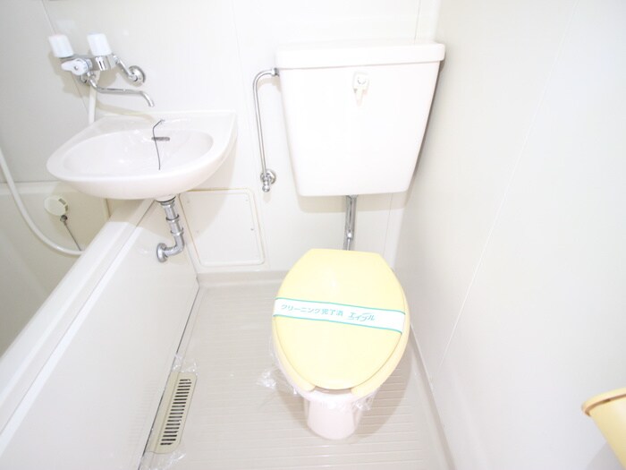 物件内観写真14　(トイレ)