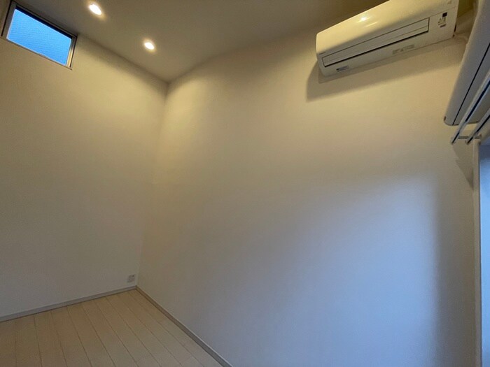 物件内観写真15　(居室)