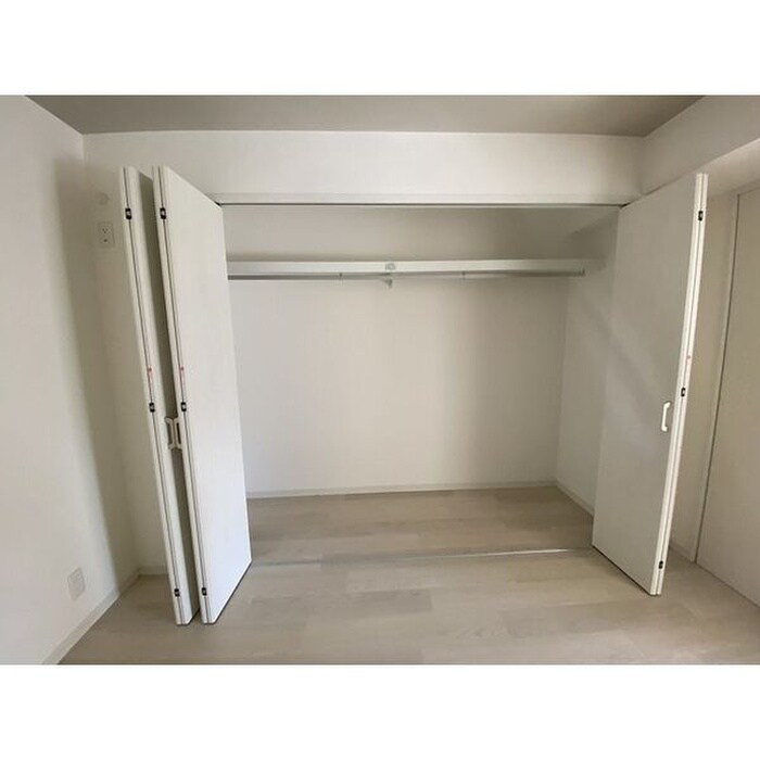 物件内観写真9　(収納)