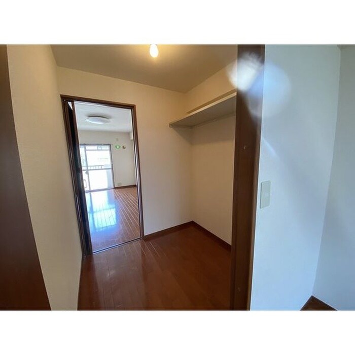 物件内観写真12　(収納)