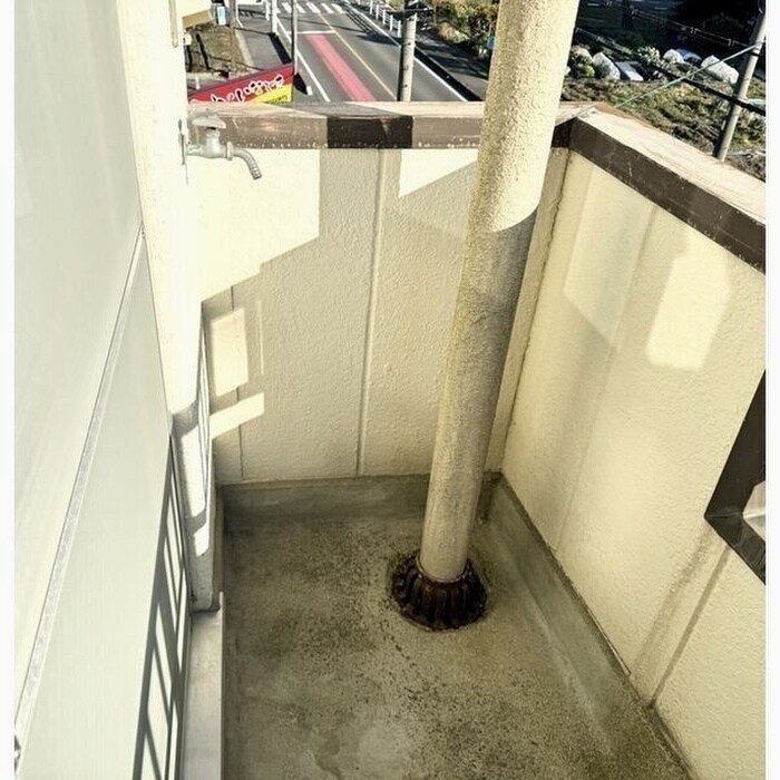 物件内観写真15　(洗濯機置場)