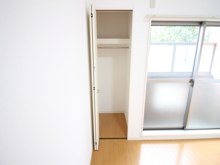 物件内観写真12　(収納)