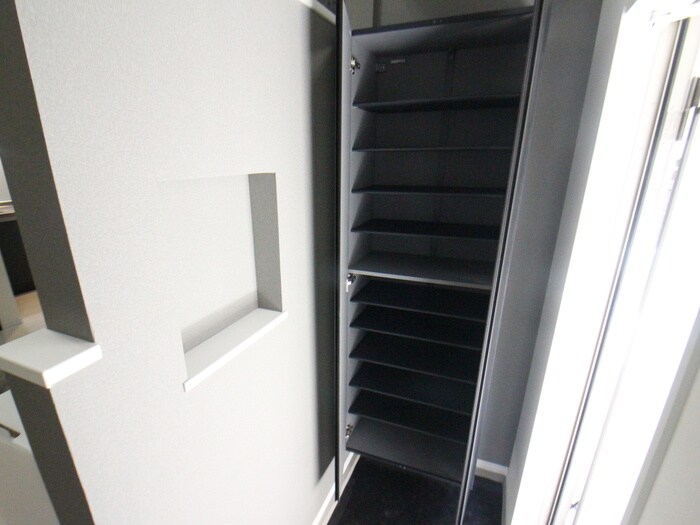 物件内観写真11　(靴箱)