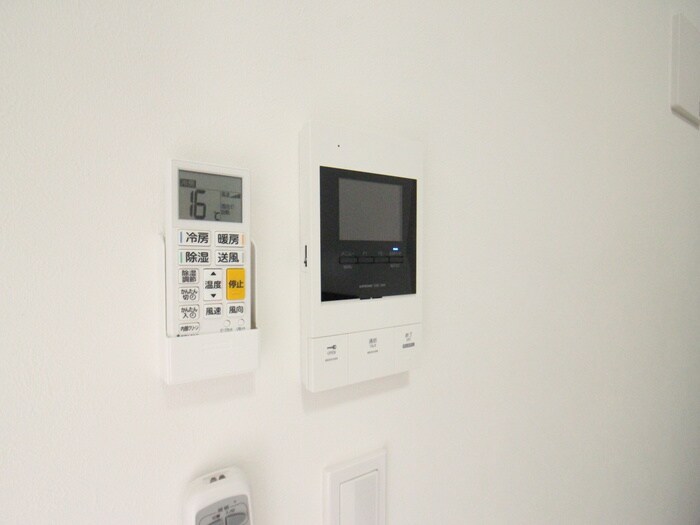 物件内観写真17　(廊下)