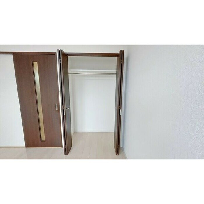物件内観写真11　(収納)
