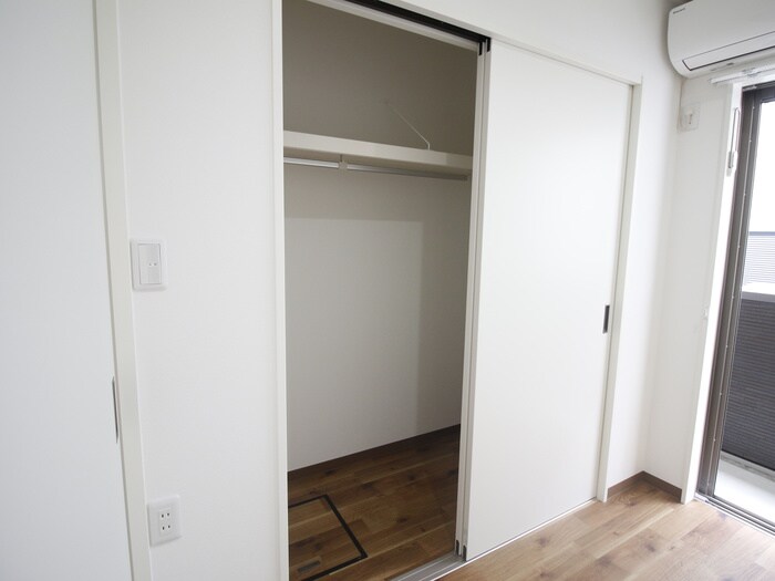 物件内観写真10　(収納)