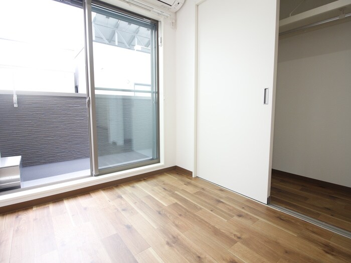 物件内観写真17　(居室)
