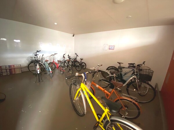 駐輪場