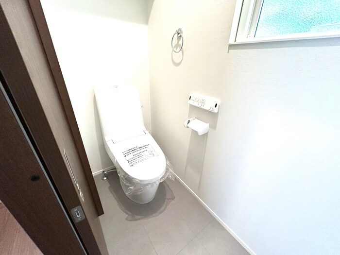 物件内観写真12　(トイレ)