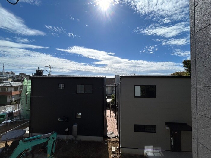 物件内観写真15　(室内からの展望)