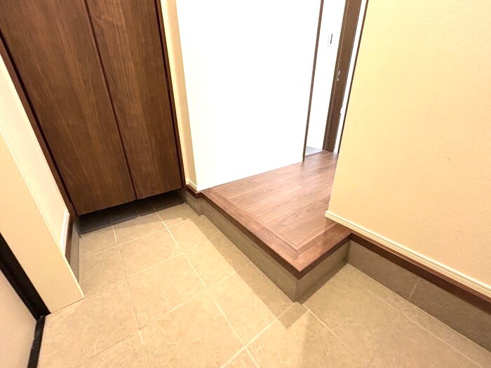 物件内観写真20　(玄関)