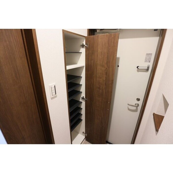 物件内観写真12　(靴箱)