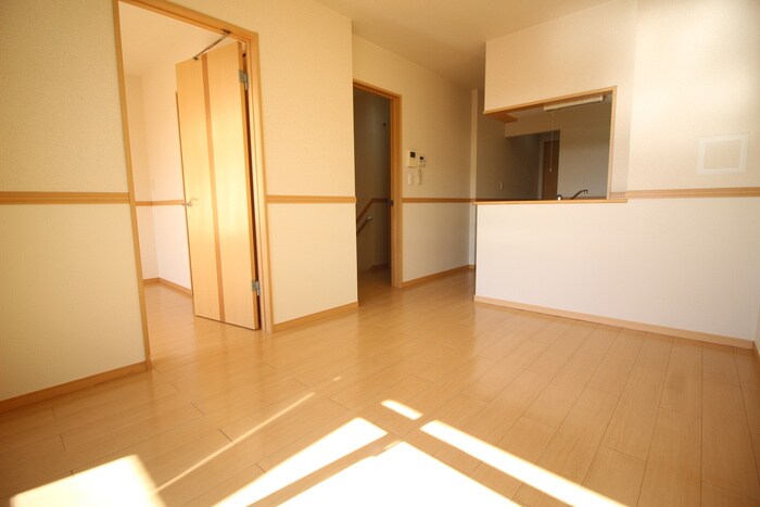 物件内観写真8　(居室)