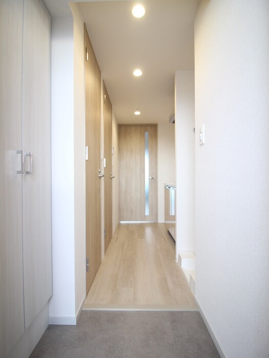 物件内観写真9　(廊下)