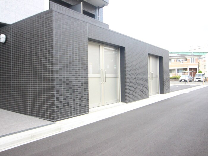 物件外観写真4　(建物設備)