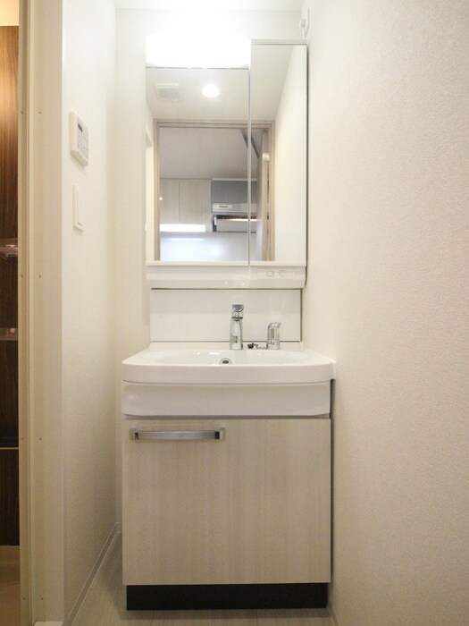 物件内観写真13　(洗面)