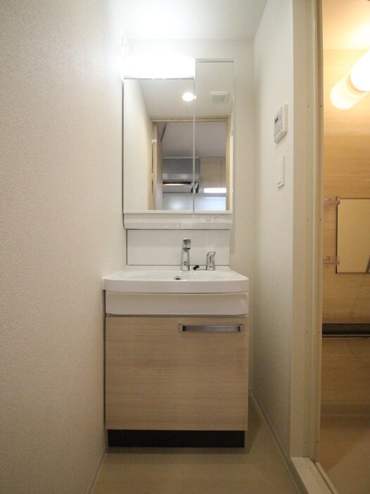 物件内観写真13　(洗面)