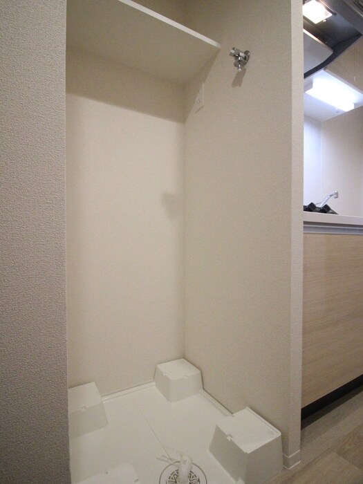 物件内観写真15　(洗濯機置場)