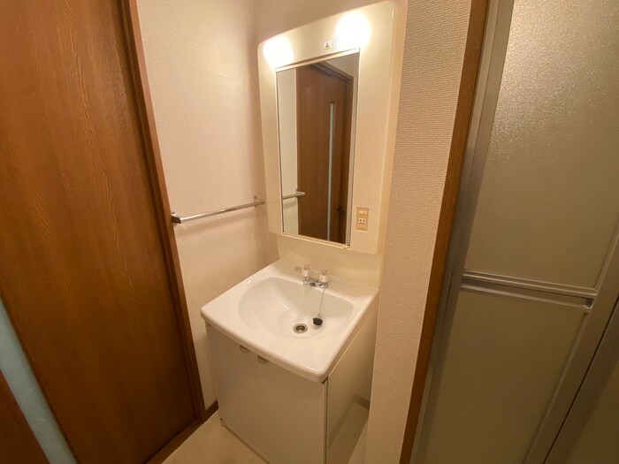 物件内観写真10　(洗面)