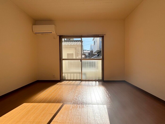 物件内観写真11　(居室)