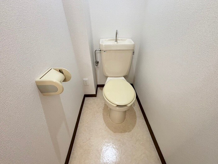 物件内観写真14　(トイレ)