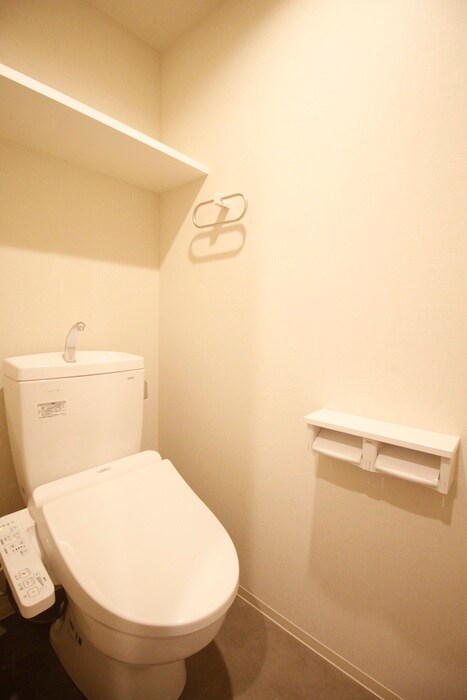 物件内観写真14　(トイレ)