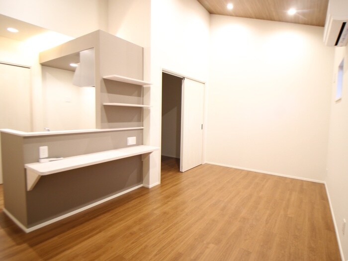 物件内観写真9　(居室)