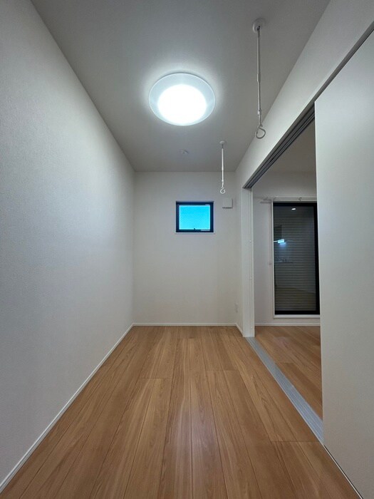 物件内観写真10　(居室)